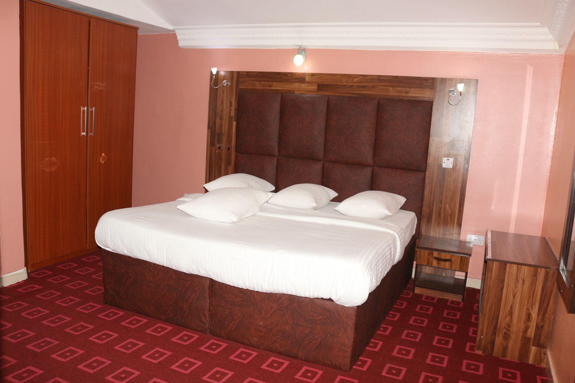 Royal Charlin Hotel And Suites Port Harcourt Zewnętrze zdjęcie